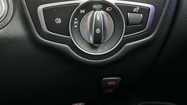 Mercedes-Benz GLC 300e 4Matic AMG Line Premium 5dr 9G-Tronic Estate